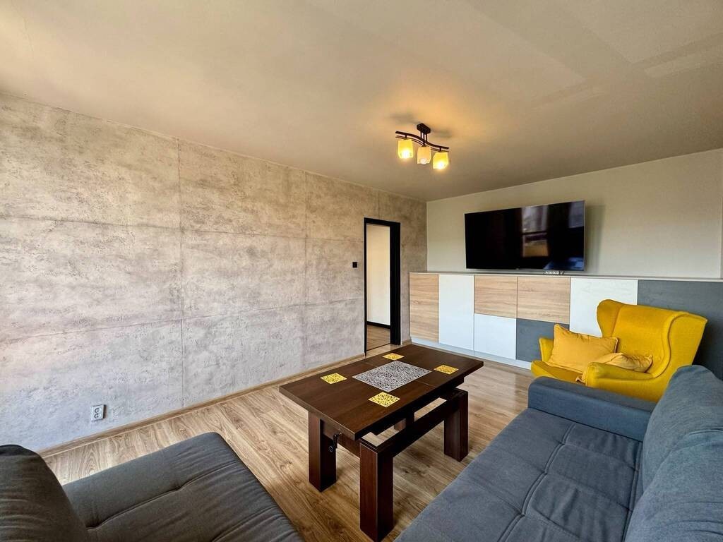 Dwupokojowe M - 51 m² po remoncie balkon - Widok 2