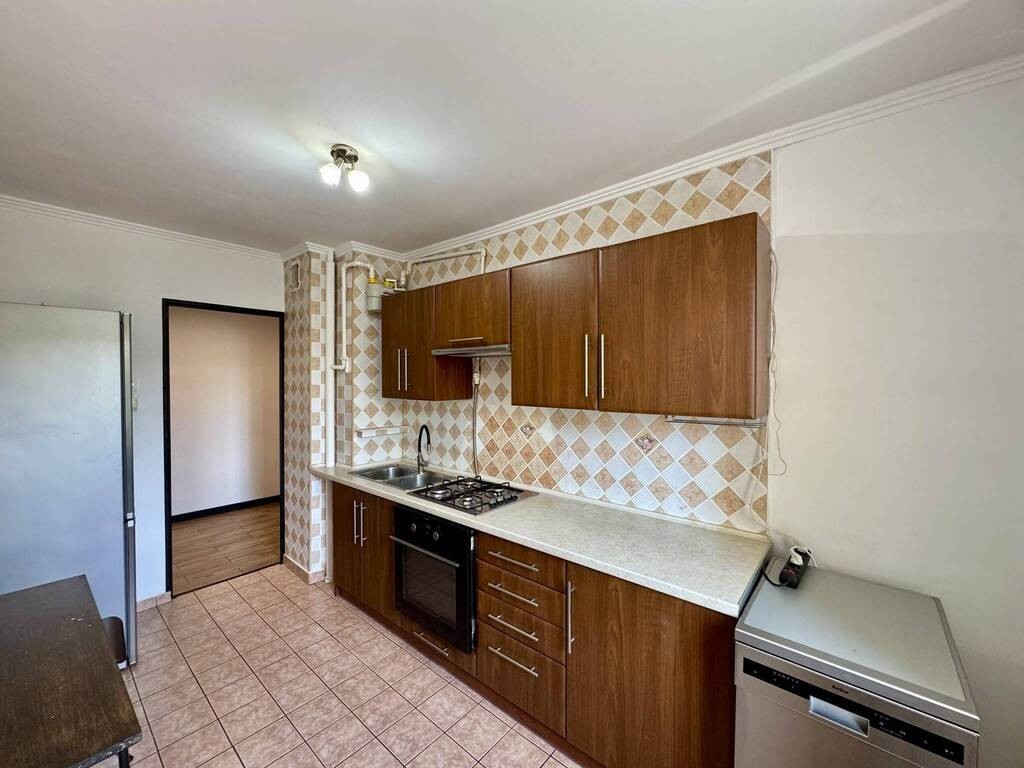 Dwupokojowe M - 51 m² po remoncie balkon - Widok 5
