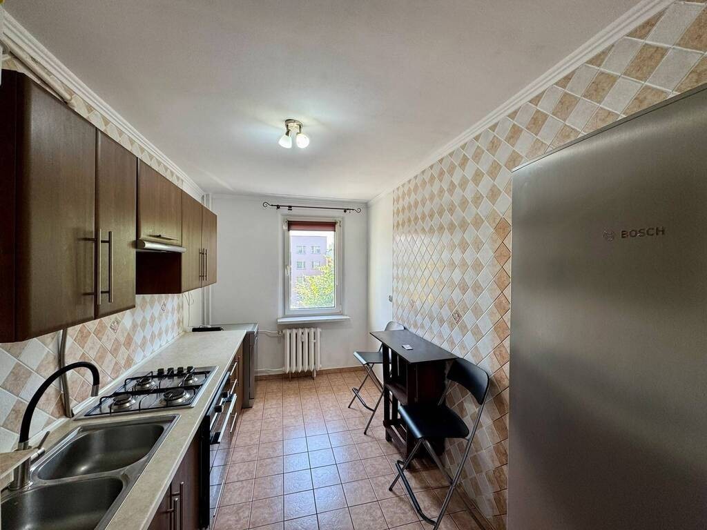Dwupokojowe M - 51 m² po remoncie balkon - Widok 6
