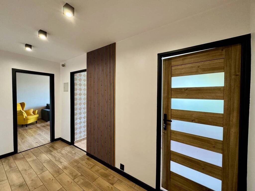 Dwupokojowe M - 51 m² po remoncie balkon - Więcej