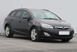 Opel Astra J , Klima, Tempomat, Parktronic, Podgrzewane siedzienia