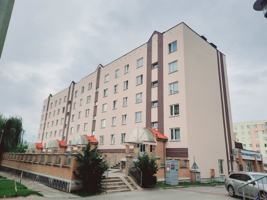 Do wprowadzenia*2 pok*50 M2*Nowe Miasto*cegła2000*