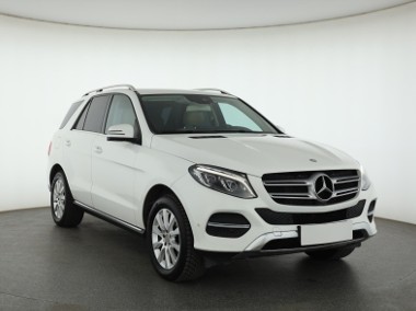 Mercedes-Benz , Salon Polska, 204 KM, Automat, Skóra, Navi, Klimatronic,-1