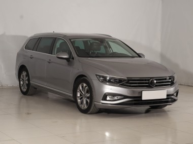 Volkswagen Passat B8 , Automat, Skóra, Navi, Klimatronic, Tempomat, Parktronic,-1