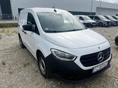 110 CDI Furgon-1