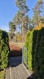 Przestronne mieszkanie z ogródkiem, dwa miejsca postojowe w cenie!