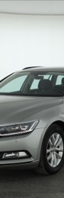 Volkswagen Passat B8 , Navi, Klimatronic, Tempomat, Parktronic-3
