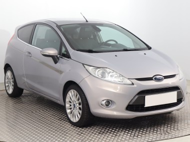 Ford Fiesta VII , Klima, Parktronic, Podgrzewane siedzienia,ALU-1