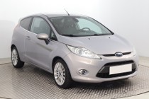 Ford Fiesta VII , Klima, Parktronic, Podgrzewane siedzienia,ALU