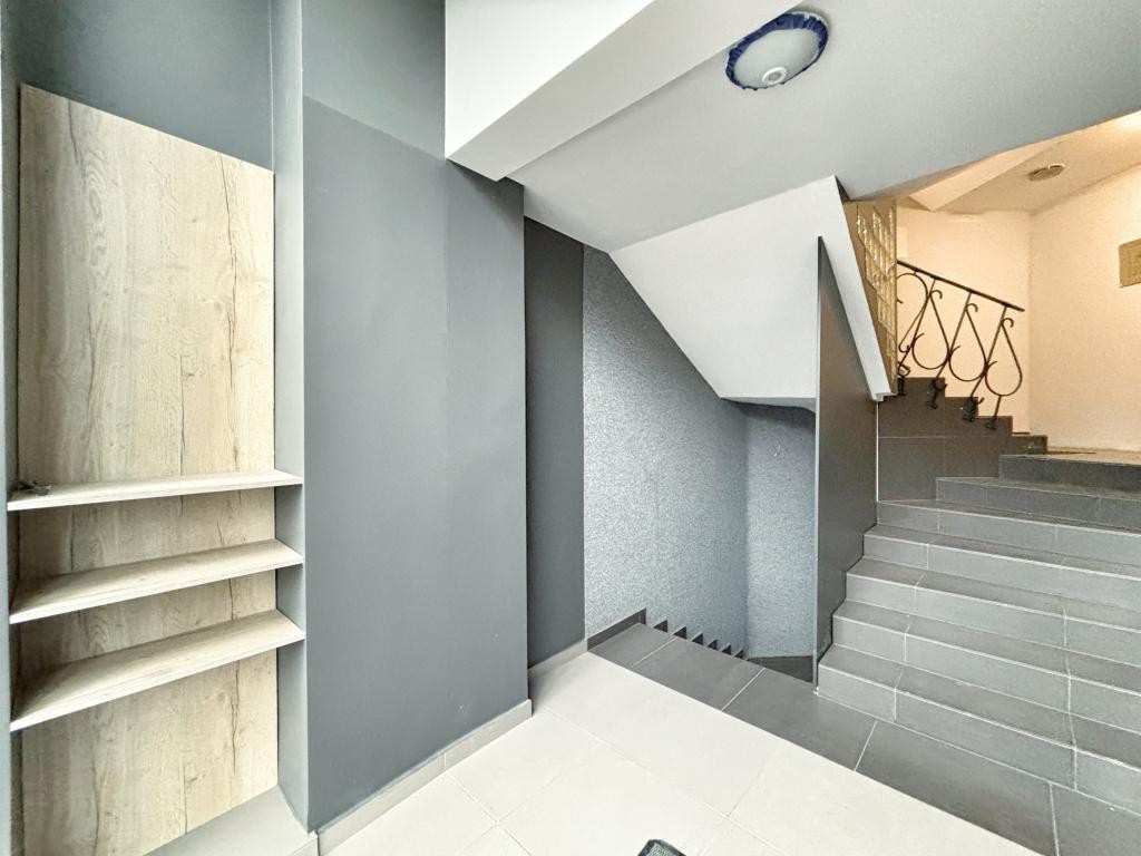 Lokal biurowy 40 m² , rejon ulicy Opolskiej , blisko tramwaj – další
