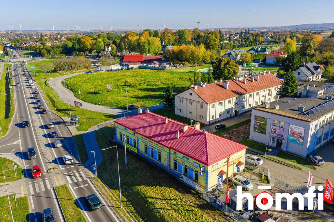 Budynek handlowo-usługowy 292 m²| Parking - Widok 6