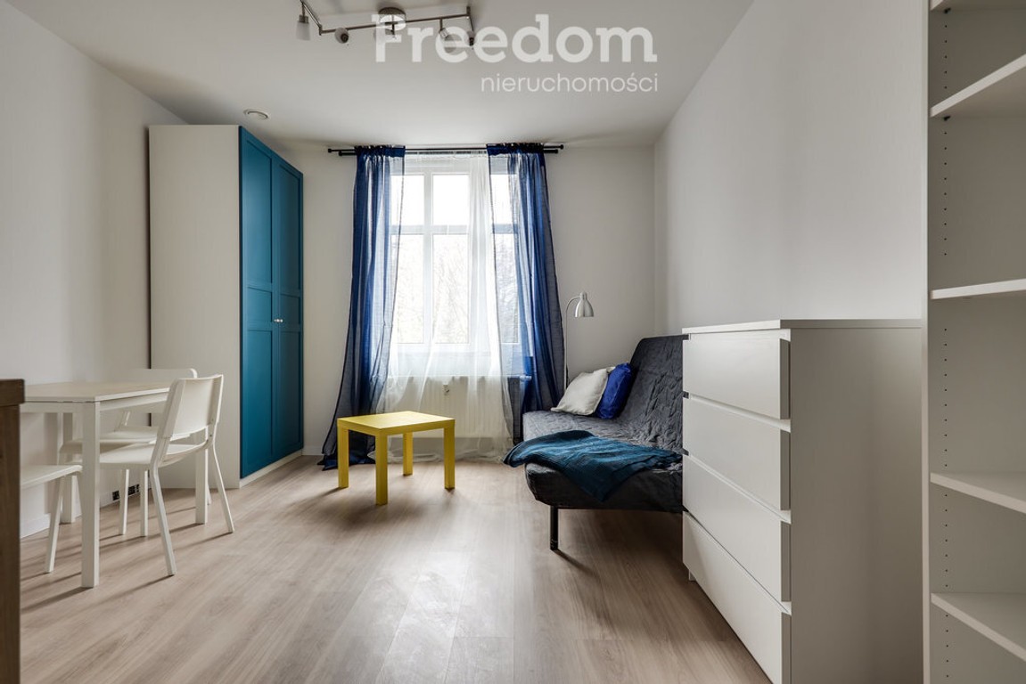 Na wynajem kawalerka okolice IKEA - Widok 2