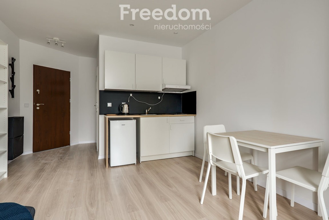 Na wynajem kawalerka okolice IKEA - Widok 3