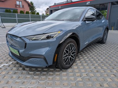 Mustang Mach-E Extended Range, 98 kWh, jasne wnętrze, niski przebieg-1