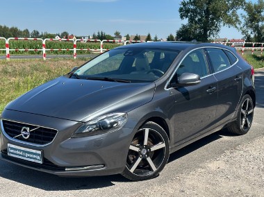 Volvo V40 II-1