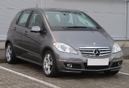 Mercedes-Benz Klasa A W169 , Klima, Podgrzewane siedzienia,ALU