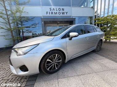 Toyota Avensis IV-1