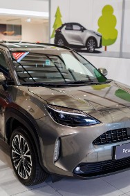 Toyota Yaris III Cross Hybrid 1.5 Executive-2