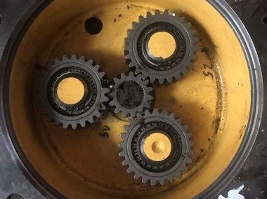 JCB 526-56 - Zwolnica Zwrotnica Dyfer Piasta Półoś Wkład Mostu CZĘŚCI-1