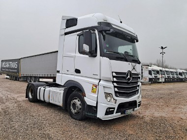 Mercedes-Benz actros-1