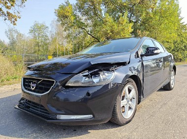 Volvo V40 II-1