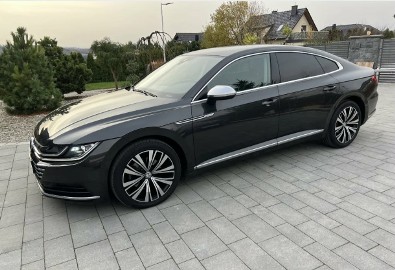 Arteon 2.0 TDI R-line stan idealny