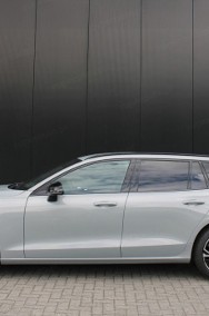 Volvo V60 II Plus Dark 2.0 Plus Dark (211KM) Hak holowniczy + System audio Harman-2