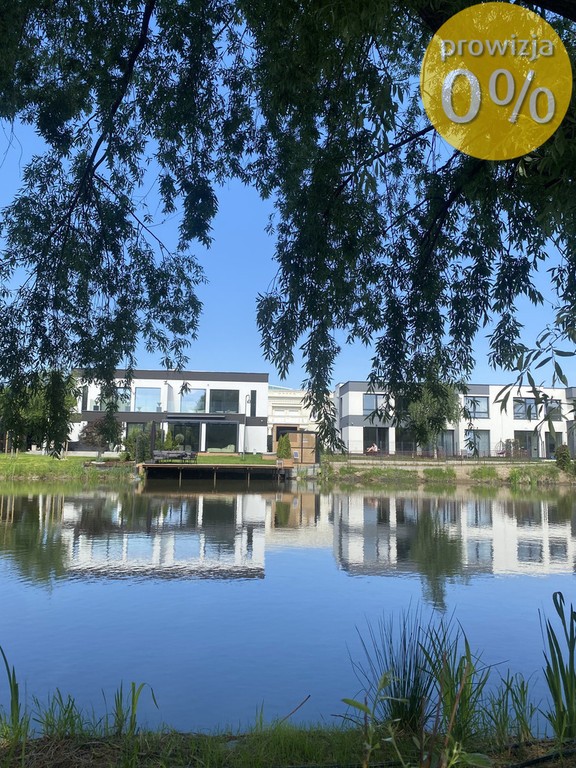 Dom Marzeń Pod Warszawą | Lake Village, Lesznowola