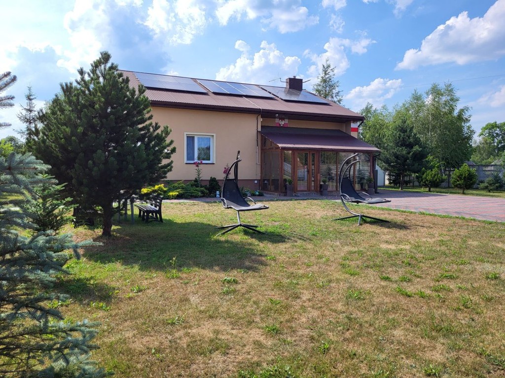 Dom na uboczu/duża działka/niskie koszty utrzymani
