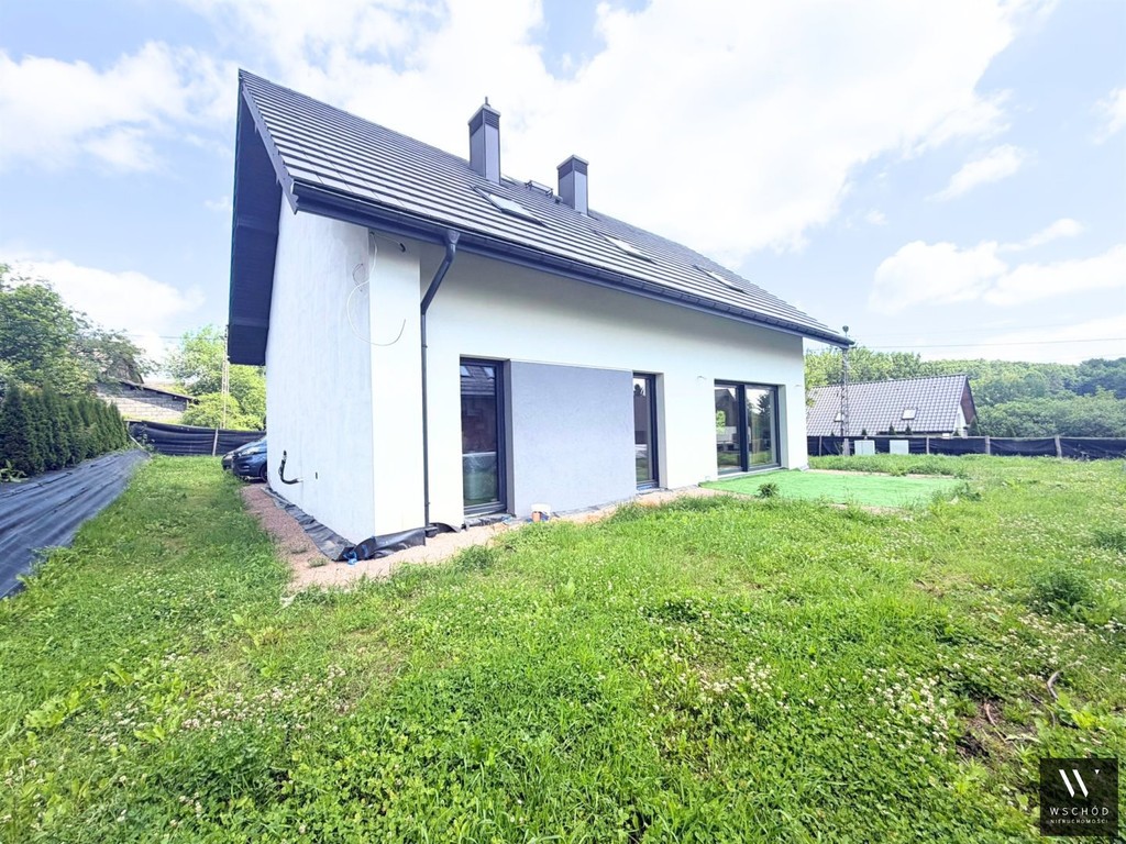 Dom wolnostojący| działka 7ar |6 pokoi | garaż - Widok 2