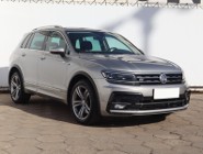 Volkswagen Tiguan , Salon Polska, DSG, Navi, Klimatronic, Tempomat, Parktronic,