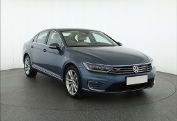 Volkswagen Passat B8 , Serwis ASO, Automat, Skóra, Navi, Klimatronic, Tempomat,