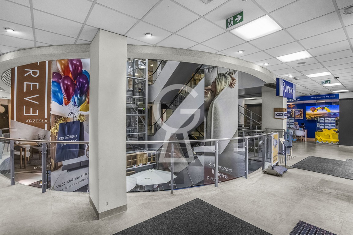 DOMAR Centrum Witryny Parking Ruch pieszych - Widok 4