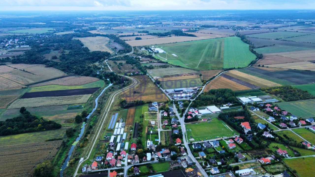Osiedle domów jednorodzinnych! 10 arów - Więcej