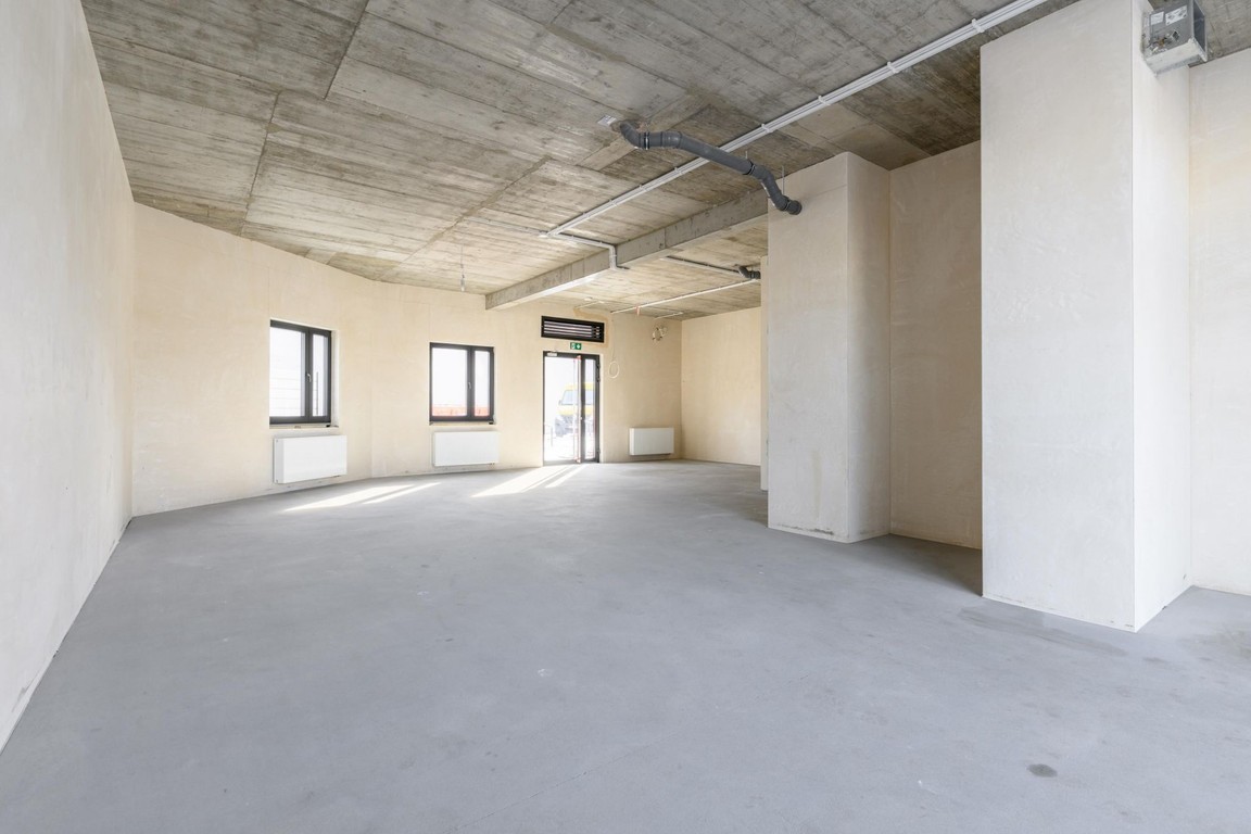 *Narożny Lokal - Dwa Miejsca - Niska Kaucja - Rent Free 3 m-ce* - Vista 3