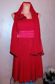 Piękna, zwiewna czerwona sukienka z szalem.-2