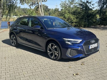  8Y Sportback S-Line S tronic