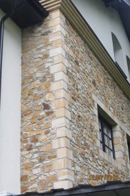 ściana murowana z kamienia-2