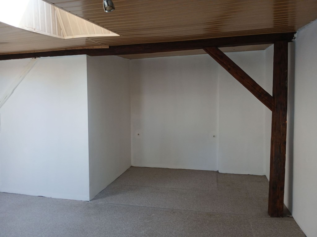Katowice Wełnowiec duża kawalerka 38 m² bez mebli - Widok 6