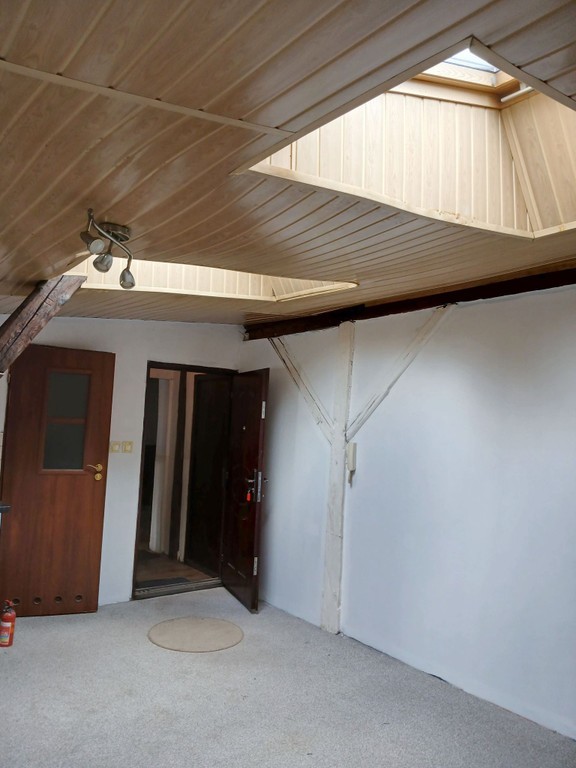 Katowice Wełnowiec duża kawalerka 38 m² bez mebli - Więcej