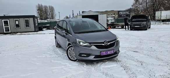 2016 Niski Przebieg 7-osobowa