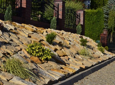 Kamień dekoracyjny płaski ogrodowy na skalniak skarpy osuwiska ogród piaskowiec -1