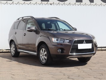 Mitsubishi Outlander II , Skóra, Navi, Xenon, Bi-Xenon, Klimatronic, Tempomat,