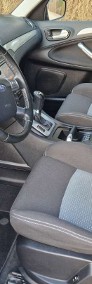 Ford S-MAX II-4