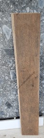 Płytki na schody wewnętrzne drewnopodobne gresowe 120x30 Sentimental cherry-4
