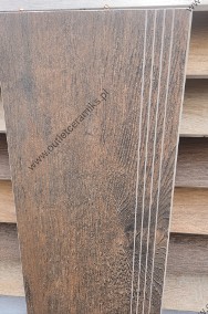 Płytki na schody wewnętrzne drewnopodobne gresowe 120x30 Sentimental cherry-2