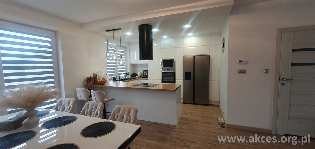 Do sprzedaży segment 110m2 Wola Mrokowska 889000zł
