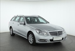 Mercedes-Benz Klasa E W212 , 1. Właściciel, 227 KM, Automat, Navi, Xenon, Bi-Xenon,