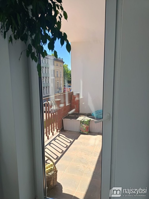 KOŁOBRZEG- 3 POKOJOWE MIESZKANIE W CENTRUM MIASTA - Widok 3