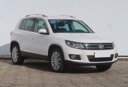 Volkswagen Tiguan , Salon Polska, 1. Właściciel, Serwis ASO, Navi, Xenon,